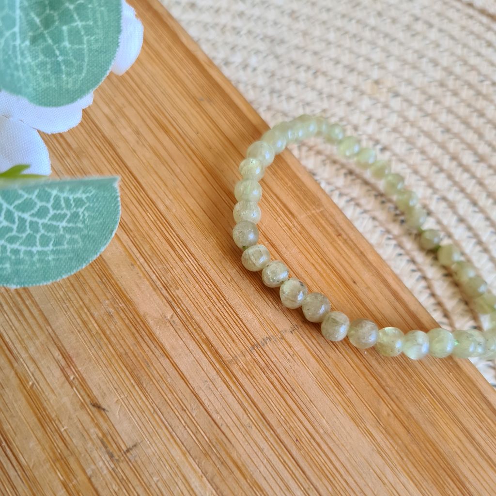 Pulsera elástica de Crisoberilo 5 mm.