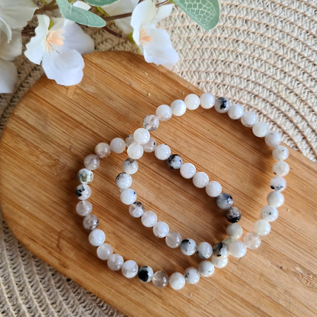 Pulsera elástica de Piedra Luna 6 mm. Pulsera elástica de Piedra Luna 6 mm.