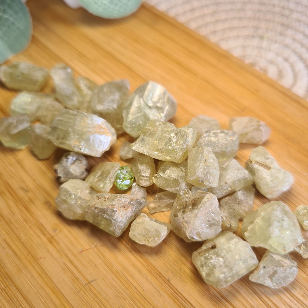 Bruto de Apatito verde extra