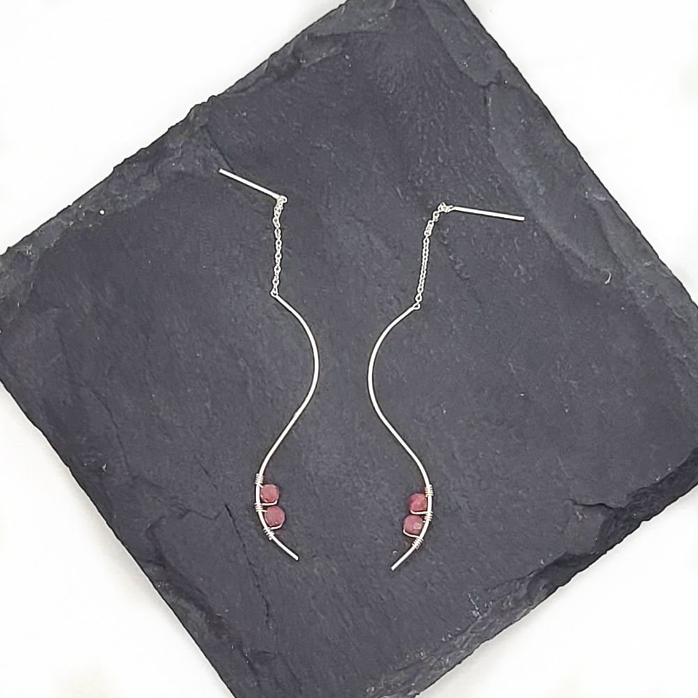 Curve Sterling Earrings - Garnet