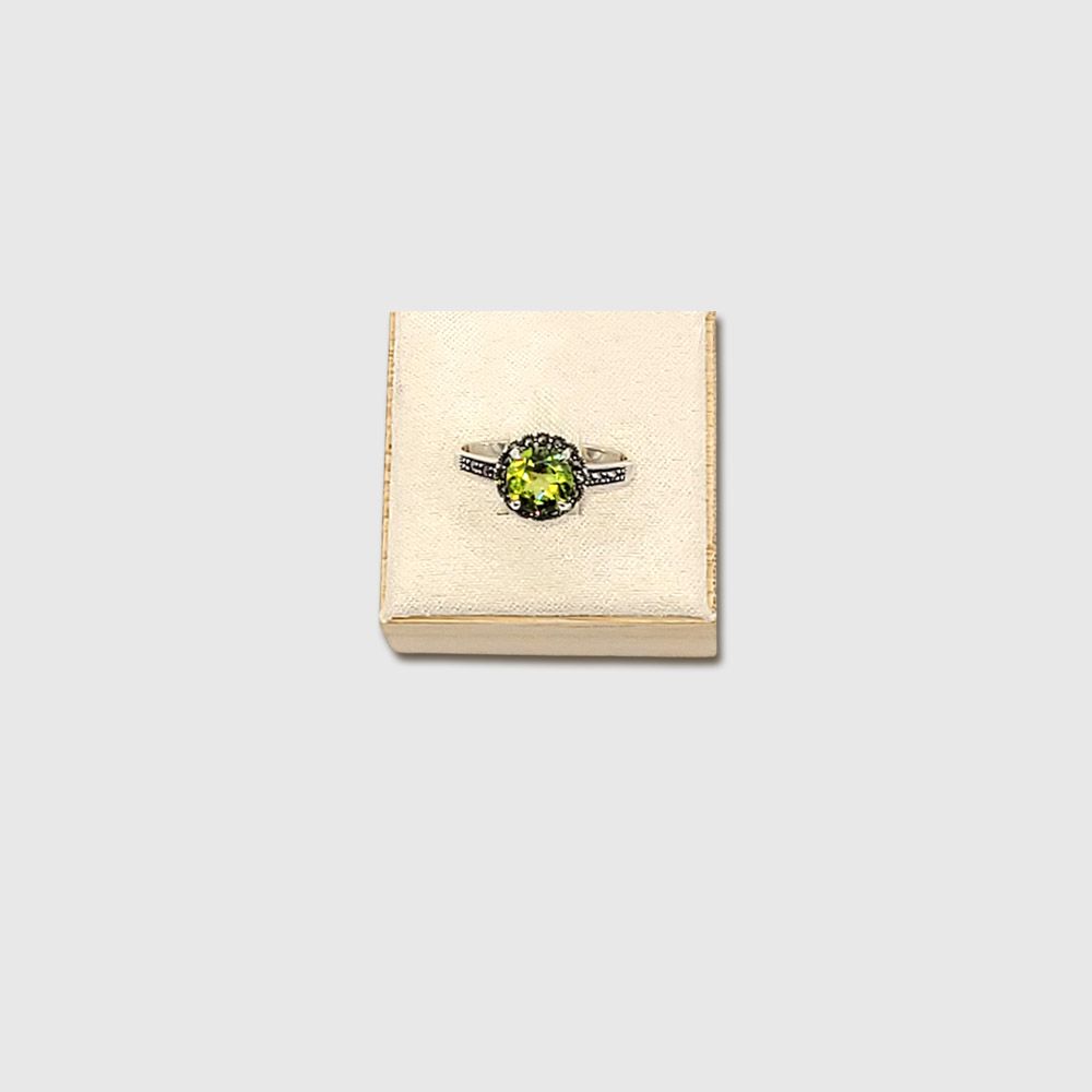 Peridot and Marcasite Ring - size 7