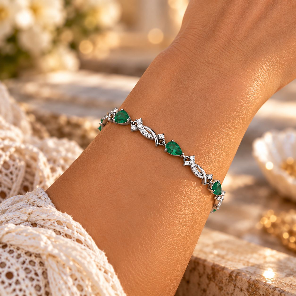 Elven Dewdrop Emerald Bracelet Elven Dewdrop Emerald Bracelet