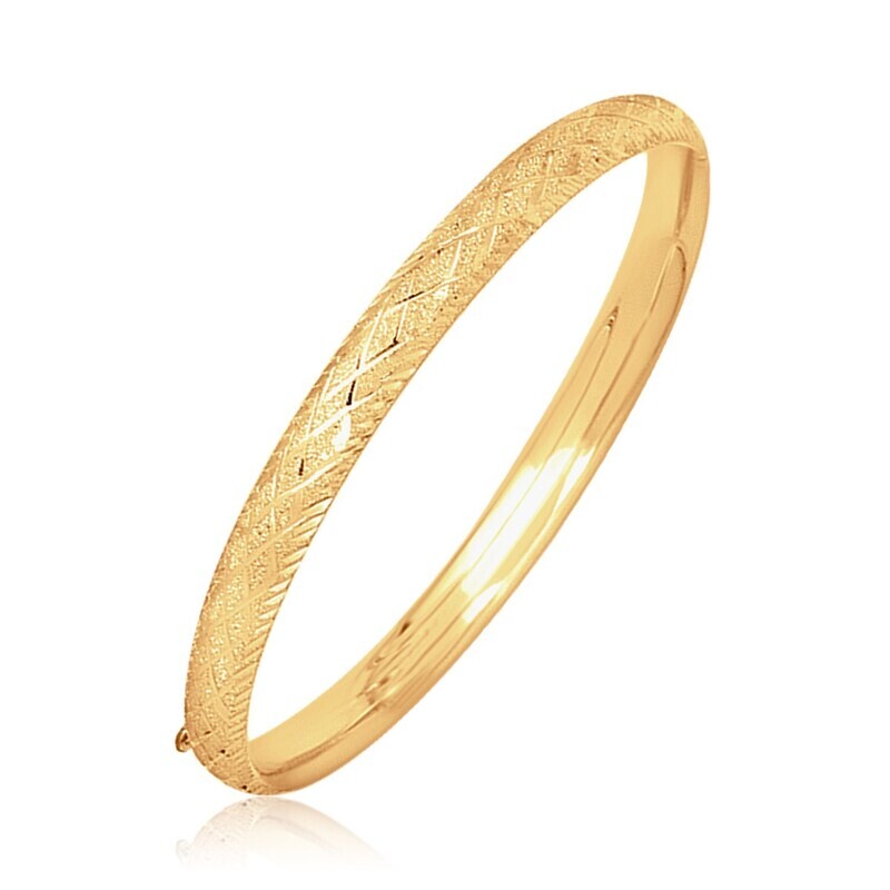 14k Yellow Gold Diamond Cut Design Dome Motif Children&#39;s Bangle