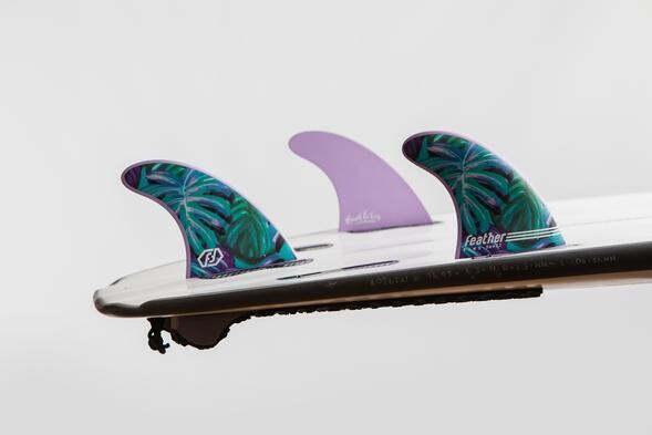 MAUD LE CAR ATHLETE SERIES. CLICK TAB