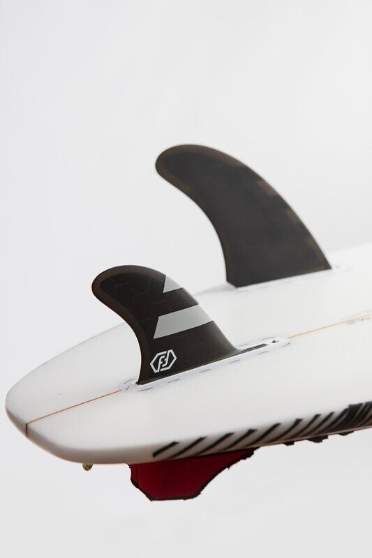 TWIN FIN 2+1. SINGLE TAB