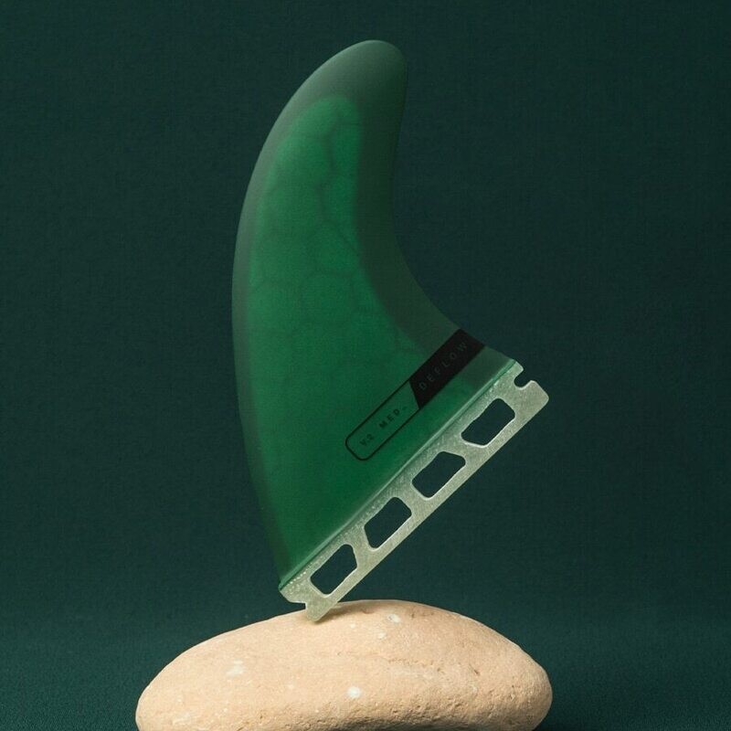 V.2 M Green