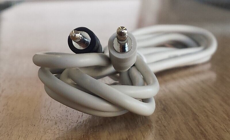 Audionkabel 2,5 mm Klinken-Stecker ca. 2 m grau Audionkabel 2,5 mm Klinken-Stecker ca. 2 m grau