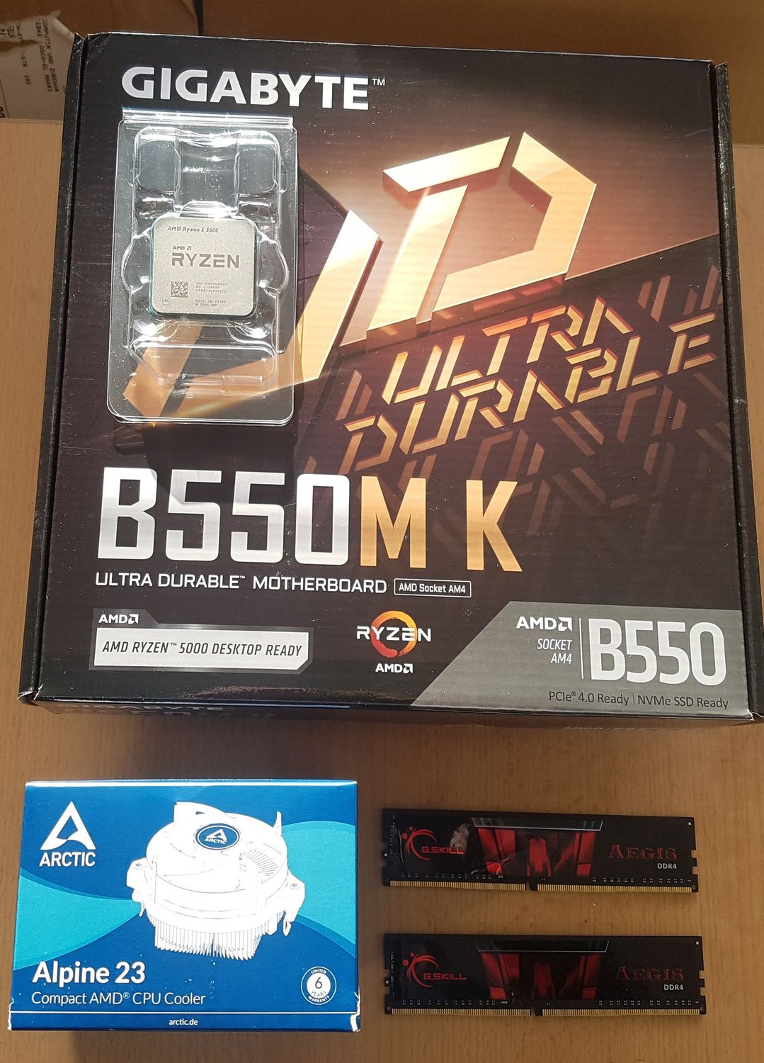 Aufrüstkit AMD Ryzen 5 5600 So. AM4 Tray,   Gigabyte Mainboard B550M K  u. 16 GB DDR4 G.Skill Aegis