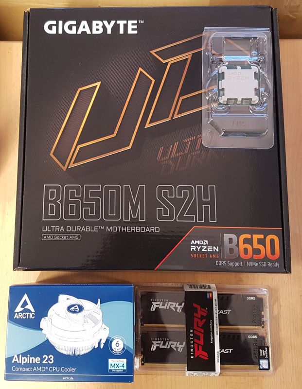 Aufrüstkit AMD Ryzen 5 7600 So. AM5 Tray, Gigabyte Mainboard B650M S2H u. 16 GB DDR5 Kingston Fury Beast