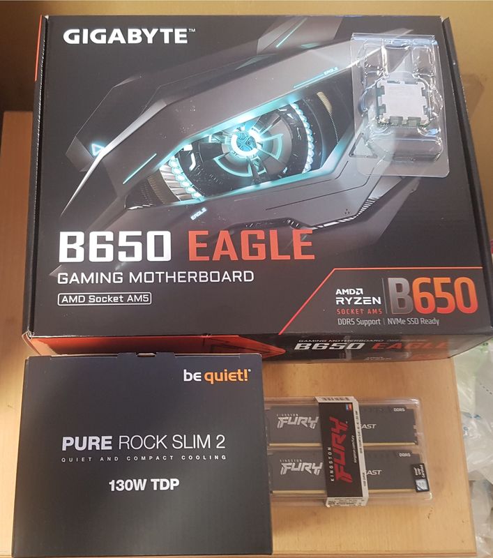 Aufrüstkit AMD Ryzen 7 7700 So. AM5 Tray, Gigabyte Mainboard B650 Eagle u. 16 GB DDR5 Kingston Fury Beast