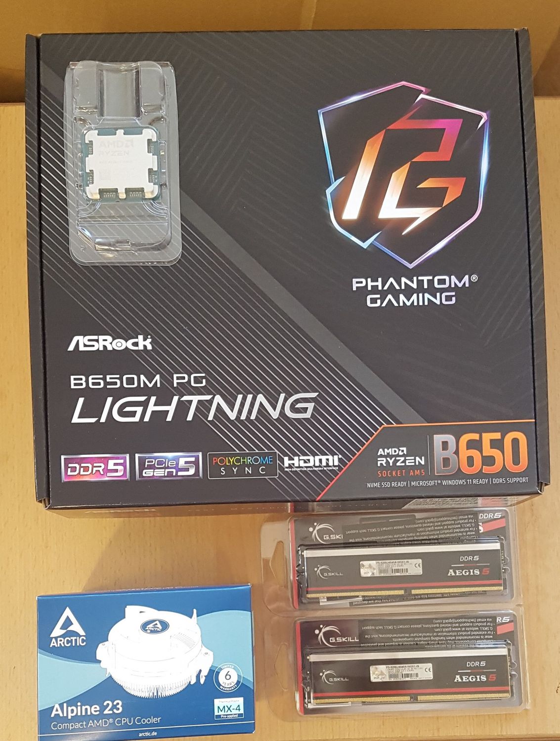 Aufrüstkit AMD Ryzen 5 9600X So. AM5 Tray, ASRock  Mainboard B650M Phantom Gaming Lightning u. 32 GB DDR5 G.Skill Aegis