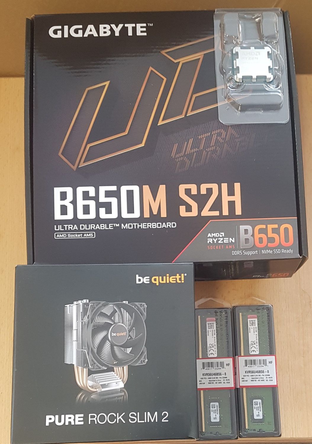 Aufrüstkit AMD Ryzen 7 9700X So. AM5 Tray, Gigabyte Mainboard B650M S2H u. 16 GB DDR5 RAM Kingston Value PC5600