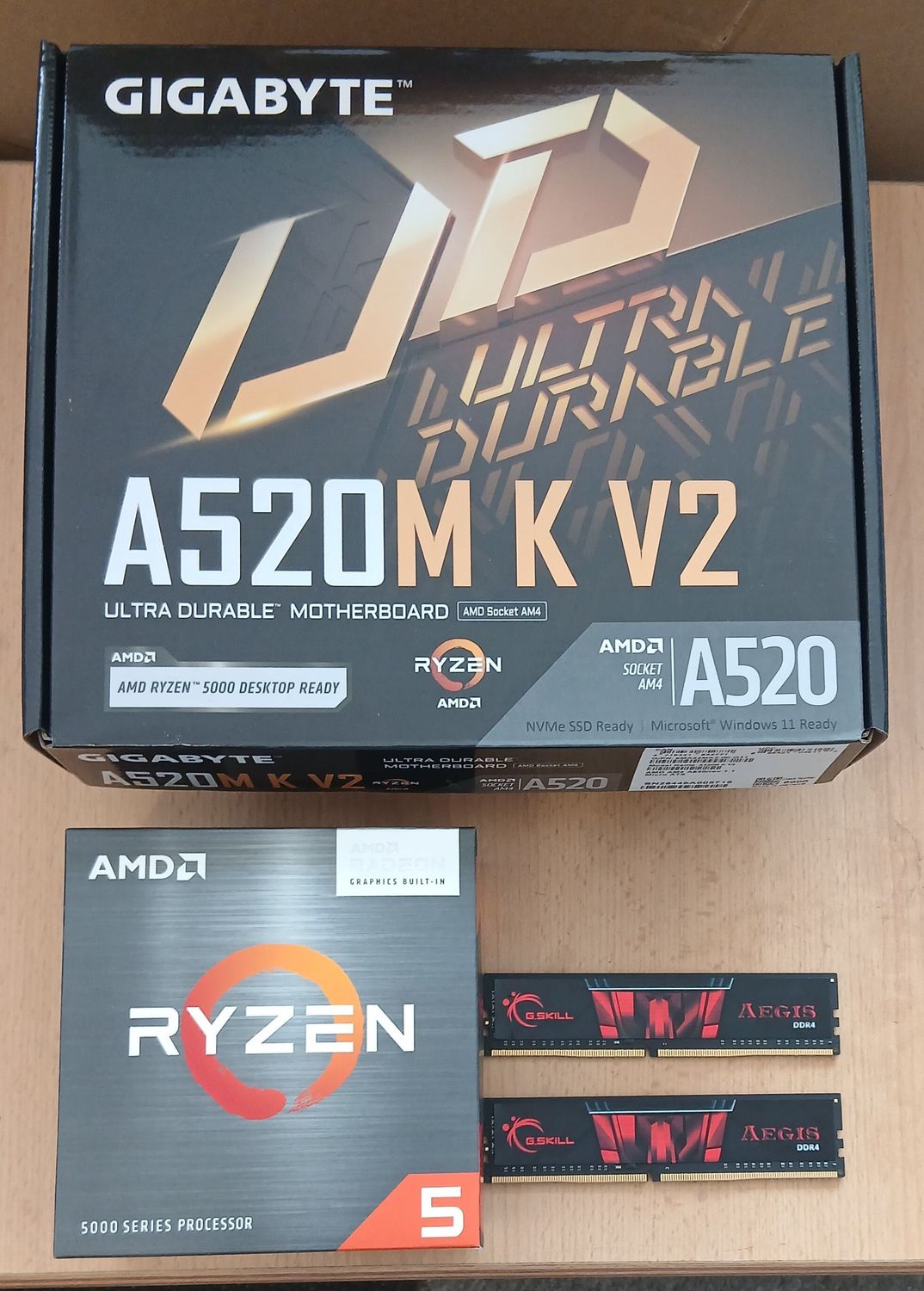 Aufrüstkit AMD Ryzen 5 5600GT So. AM4 Boxed, Gigabyte Mainboard A520M K V2 u. 16 GB G.Skill Aegis PC3200 - incl. Grafik Aufrüstkit AMD Ryzen 5 5600GT So. AM4 Boxed, Gigabyte Mainboard A520M K V2 u. 16 GB G.Skill Aegis PC3200 - incl. Grafik