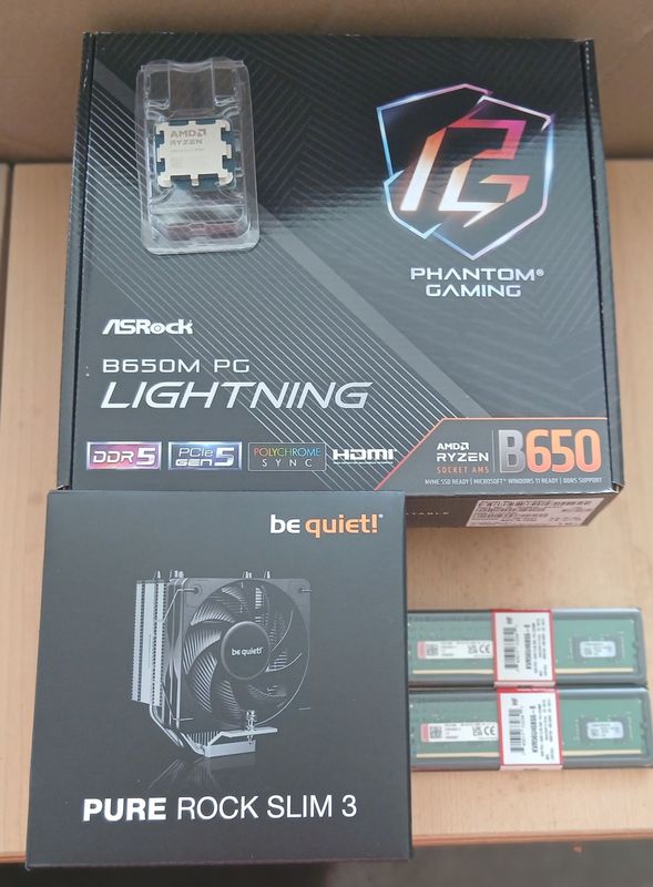 Aufrüstkit AMD Ryzen 7 8700F So. AM5 Tray, ASRock  Mainboard B650 Phantom Gaming Lightning u. 16 GB Kingston ValueRam