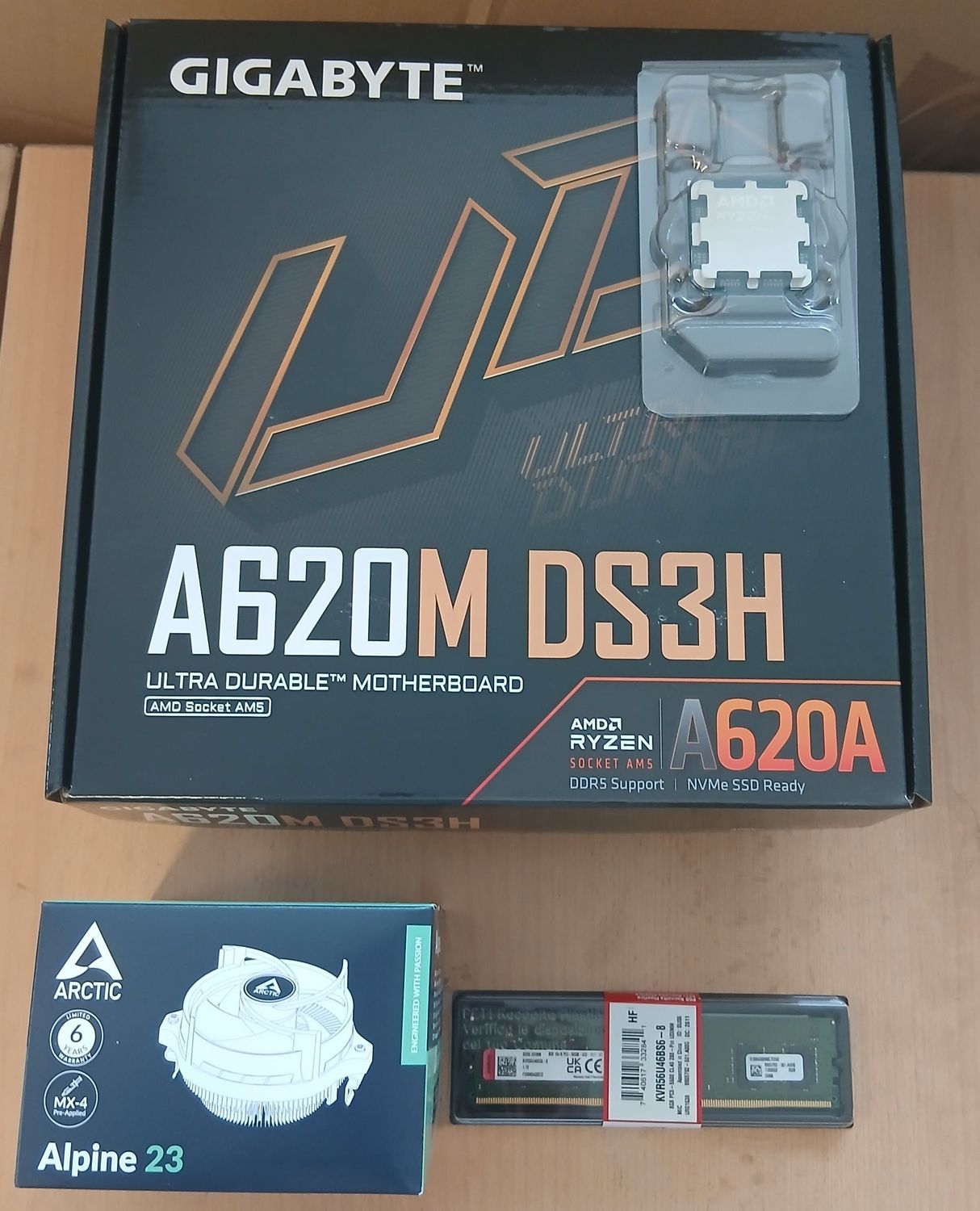 Aufrüstkit AMD Ryzen 5 9600X So. AM5 Tray, Gigabyte   Mainboard A620M DS3H u. 8 GB DDR5 Kingston Value 5600 MHz