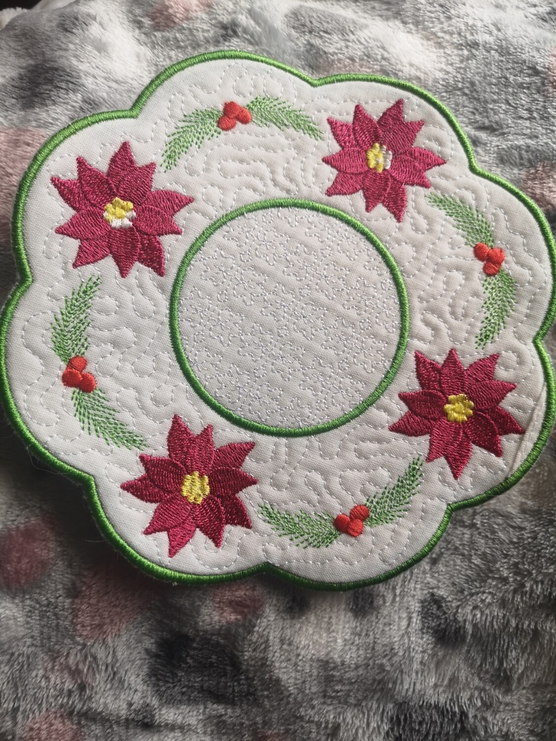 7&quot; Poinsettia Candlemat