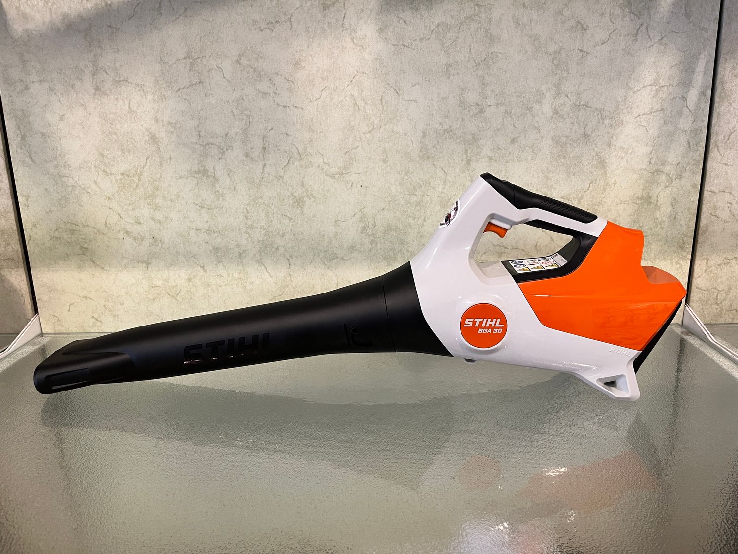 STIHL BGA 30 Set mit 2 x Akku und Ladegerät