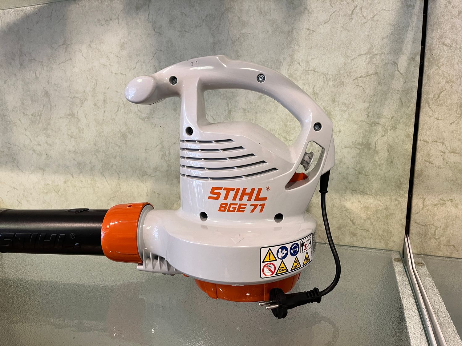 STIHL BGE 71