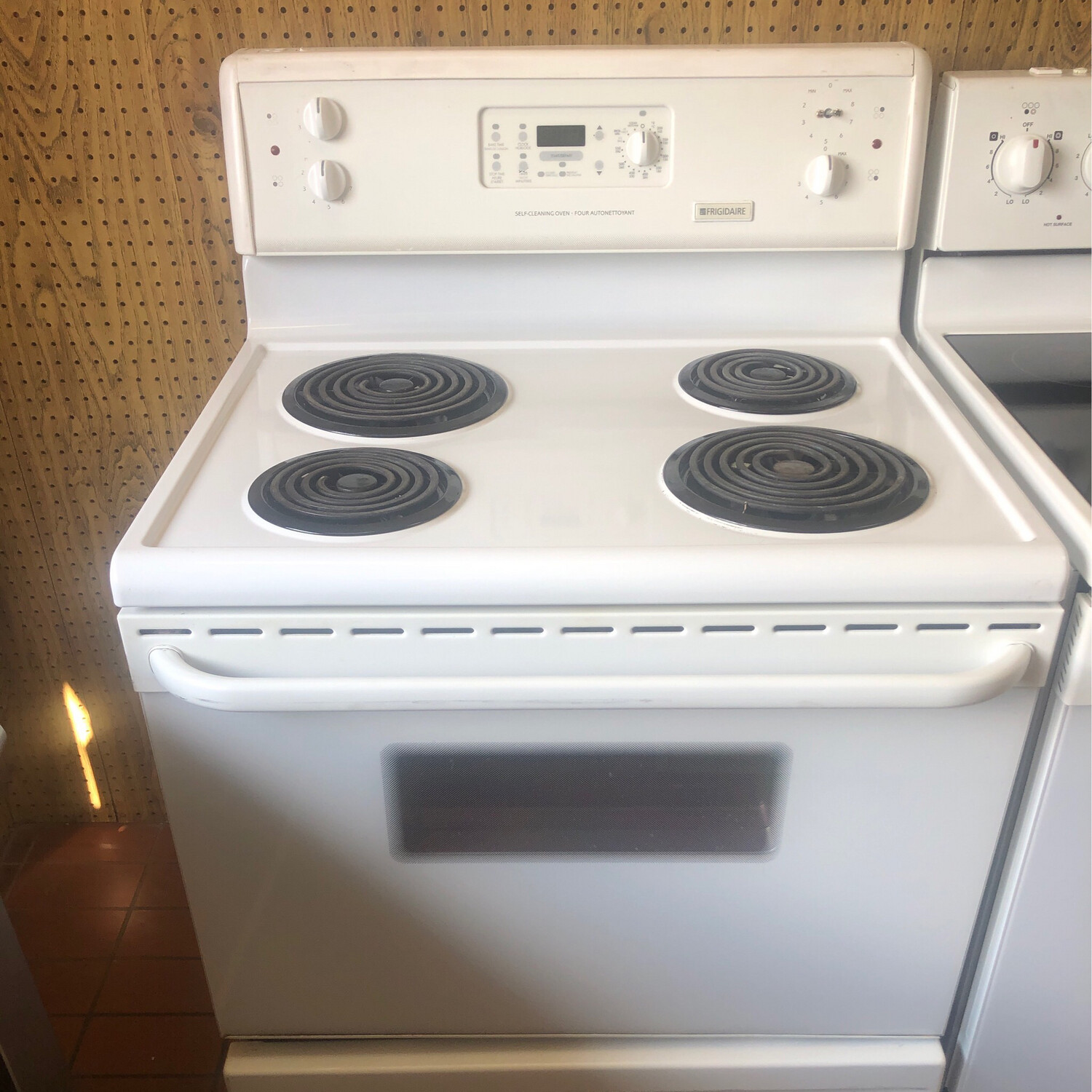 Frigidaire Stove