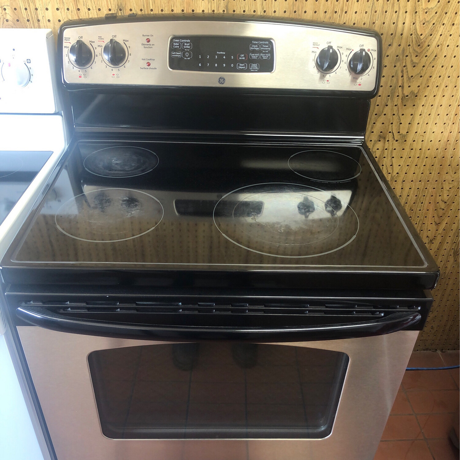GE Stove