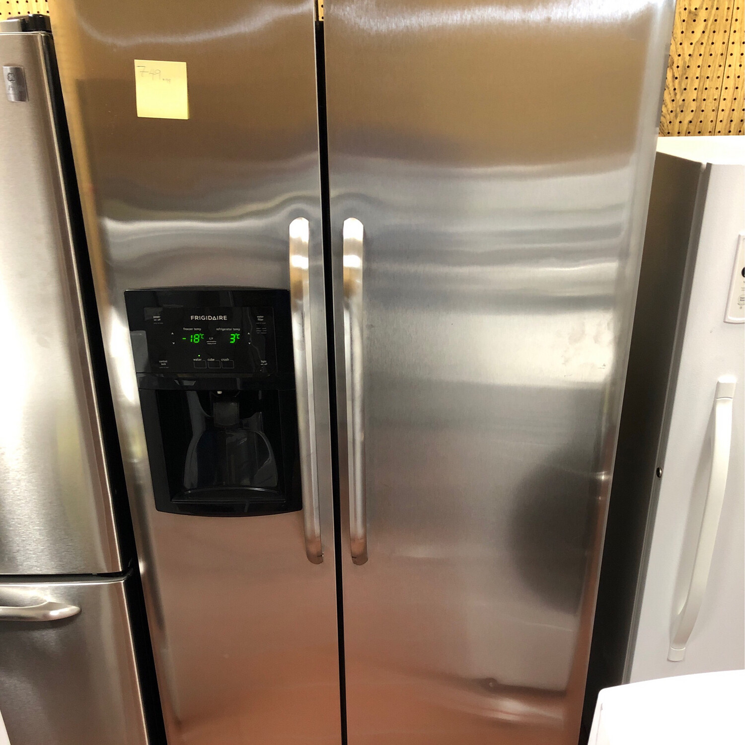 Frigidaire Fridge