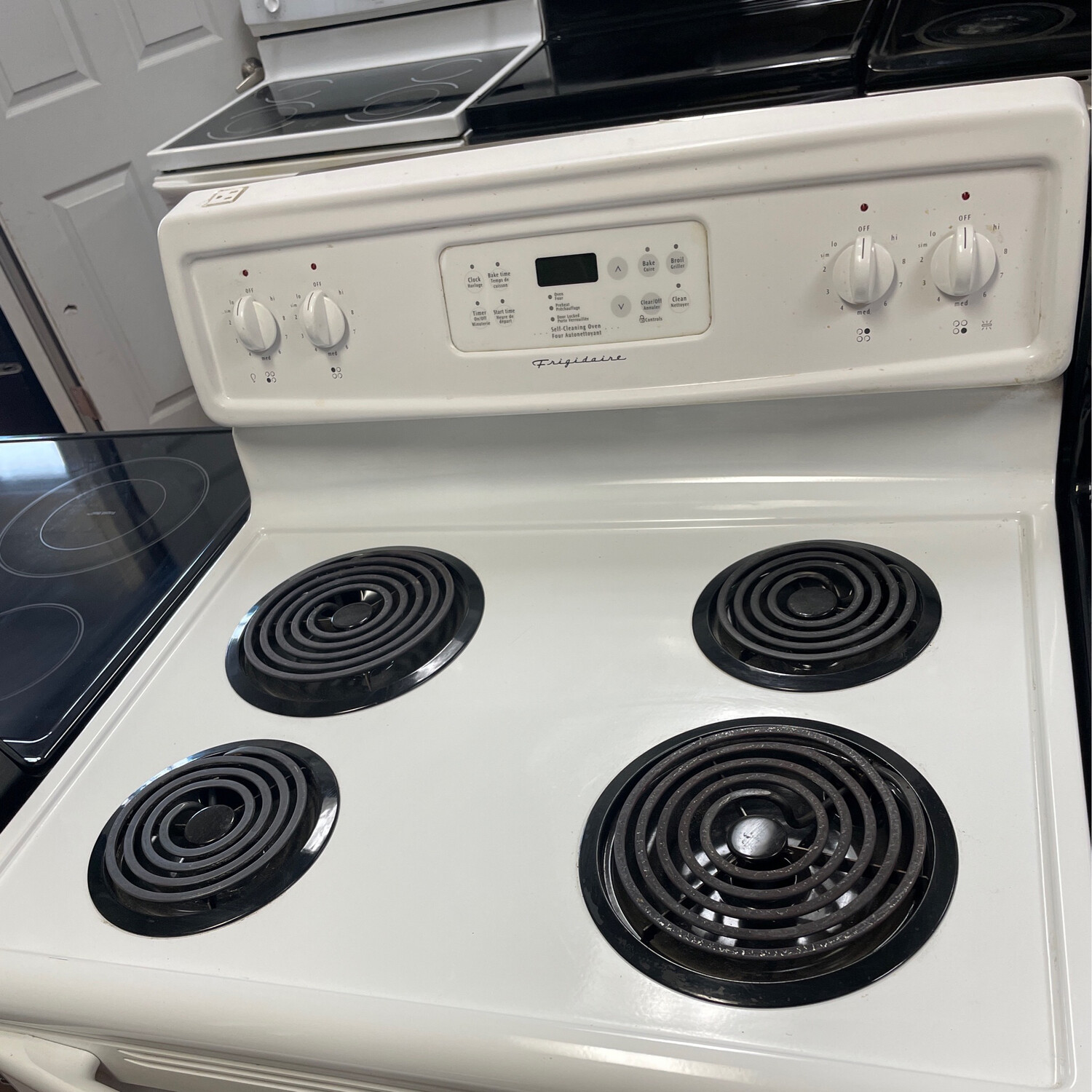 Frigidaire Stove
