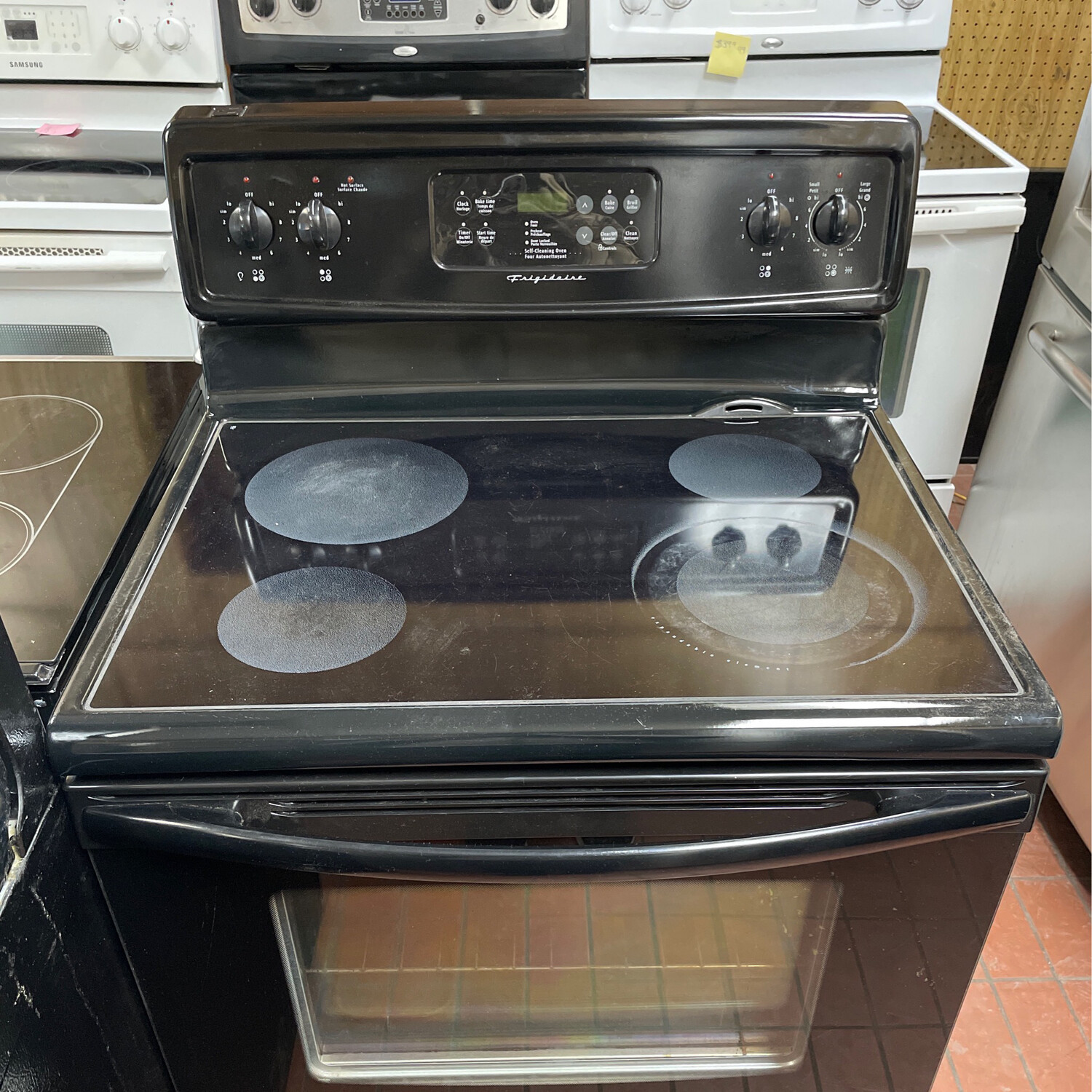 Frigidaire Stove