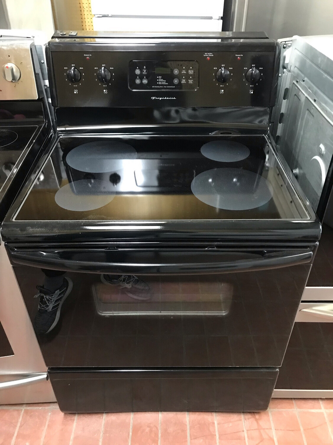 Frigidaire Self-Cleaning Range, 4.2 Cu.Ft
