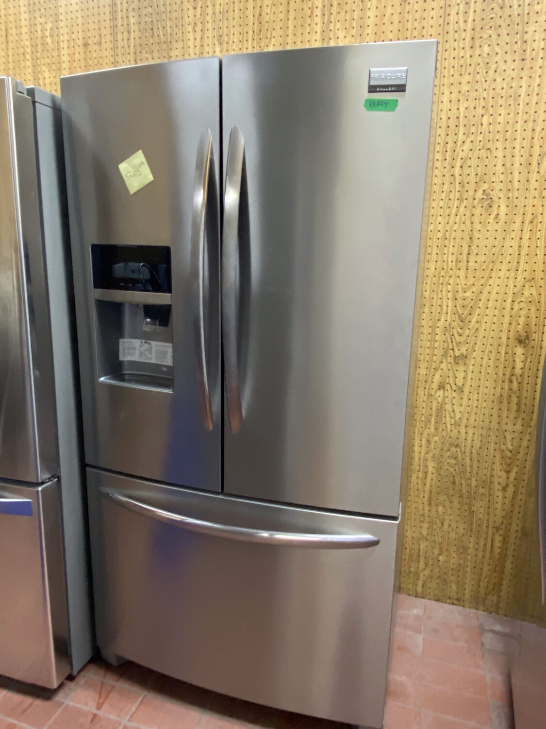 Frigidaire 36" French Door 22.6 Cu.Ft Refrigerator