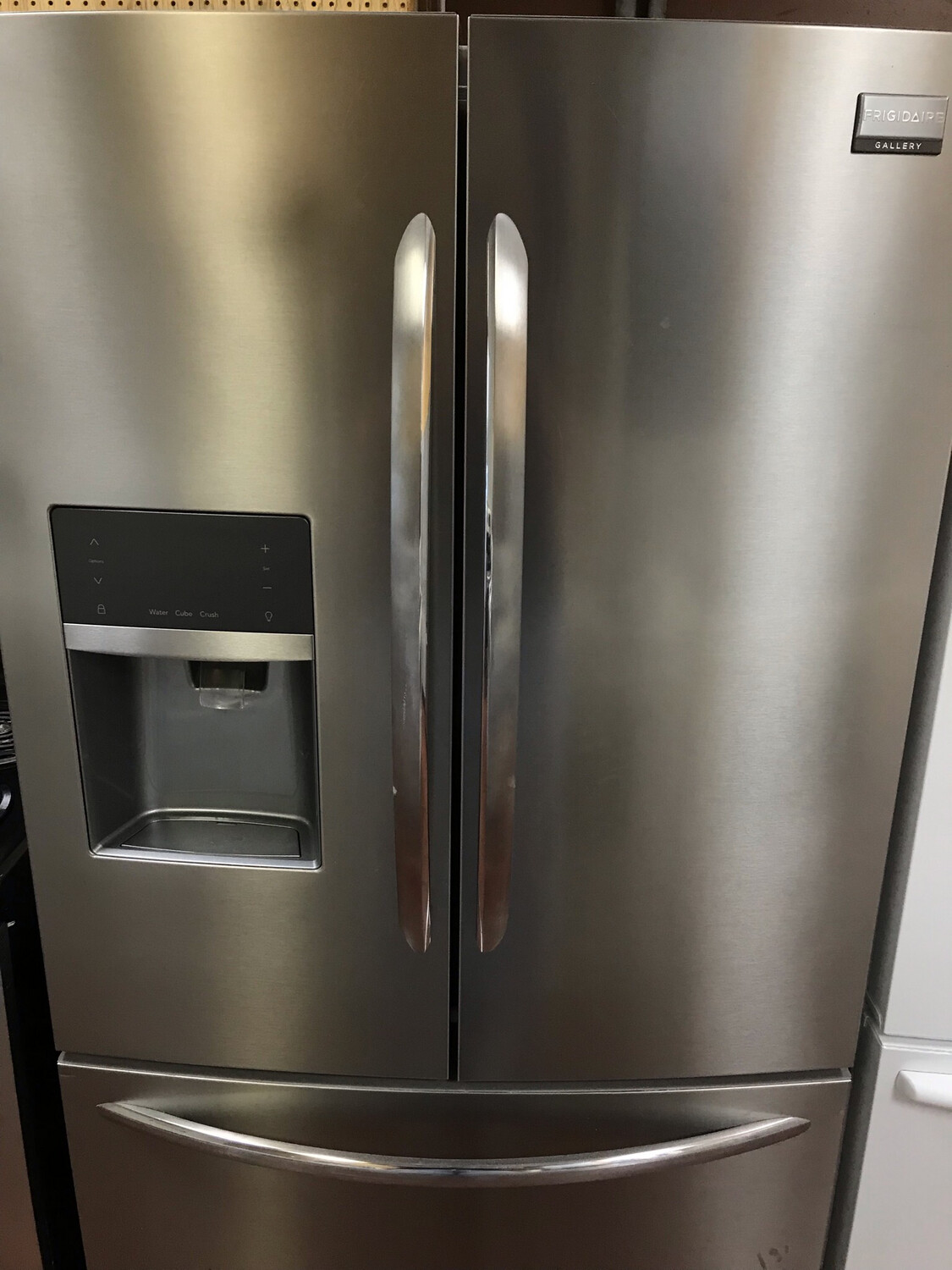 Frigidaire 36" French Door 22.6 Cu.Ft Refrigerator