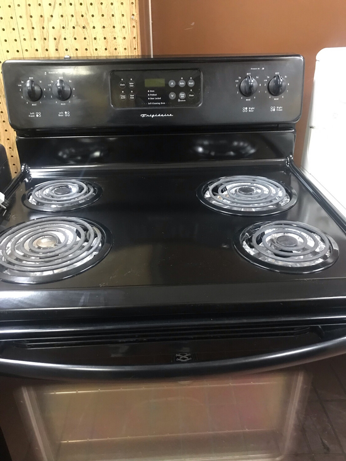 Frigidaire Freestanding Coiled Range