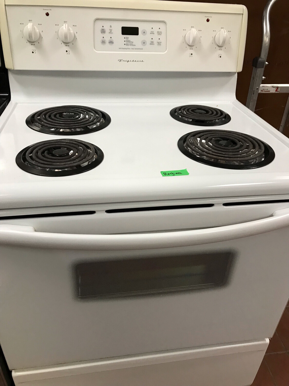 Frigidaire Freestanding Coiled Range