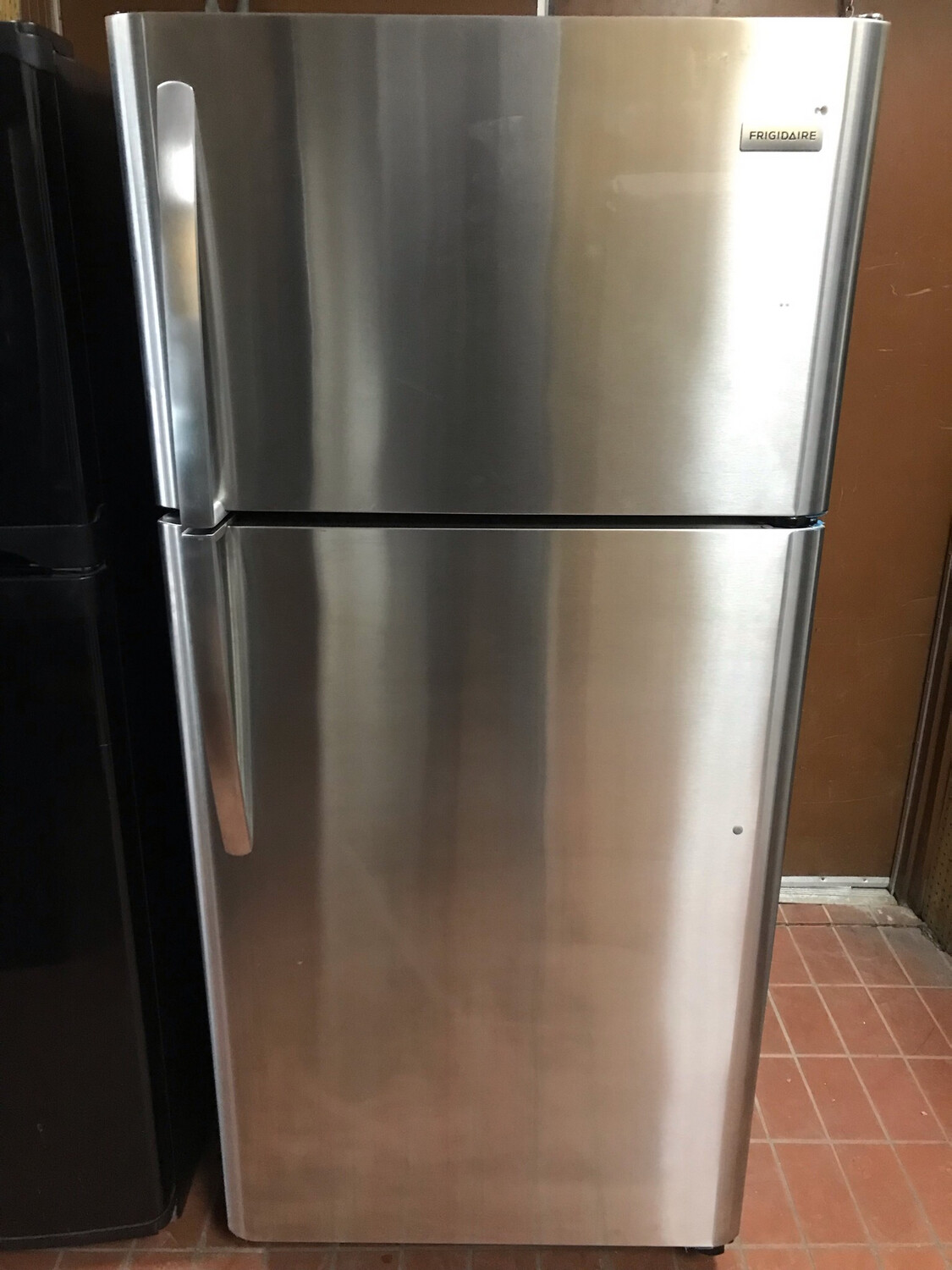 Frigidaire 30" Top Mount 18 Cu. Ft. Refrigerator
