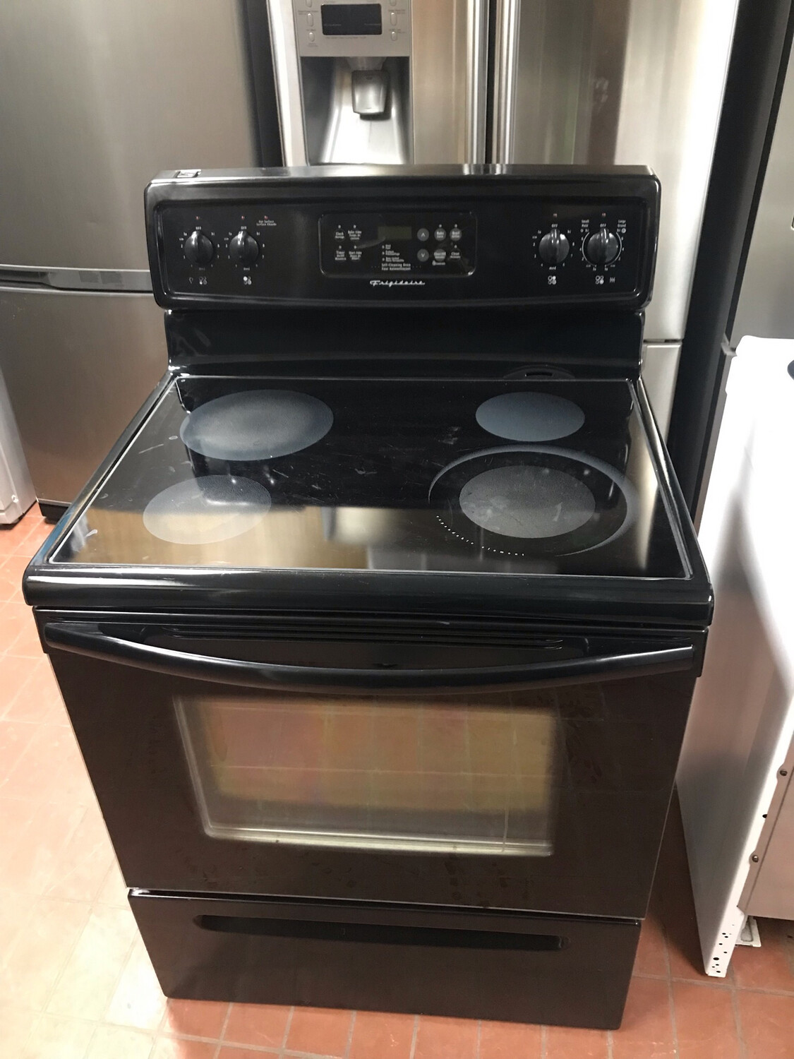 Frigidaire Glass Top Range