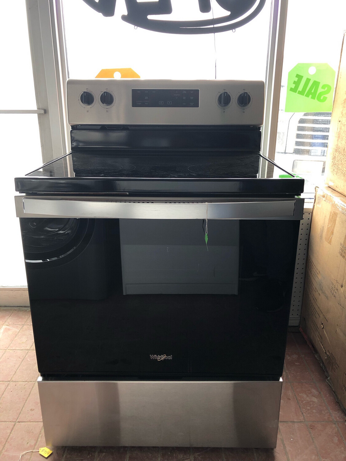 Whirlpool Freestanding Glass-Top Range