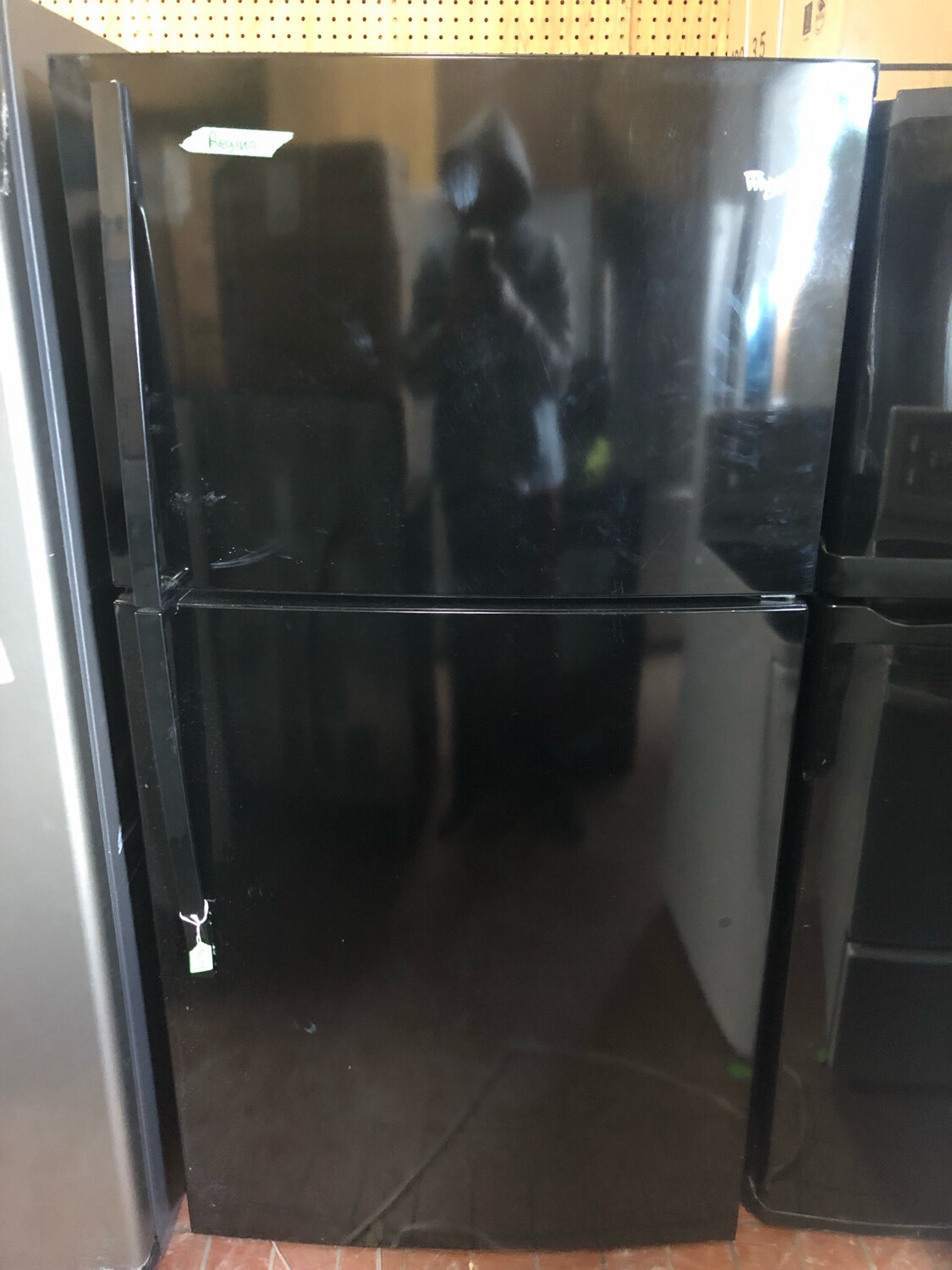 Whirlpool 33" Top Mount 21.1 Cu. Ft. Refrigerator WRT351SFYB00