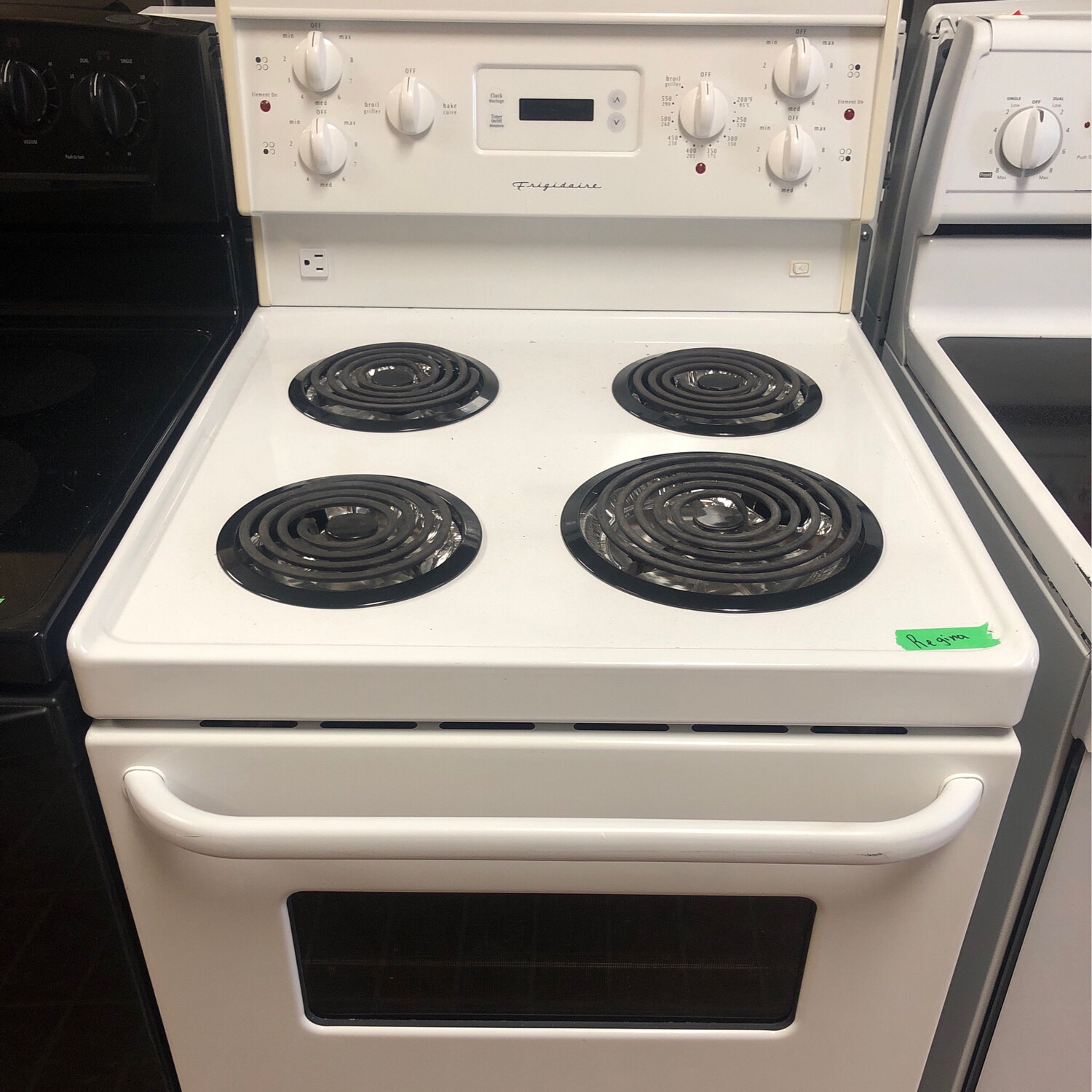 FRIGIDAIRE 24” COIL RANGE