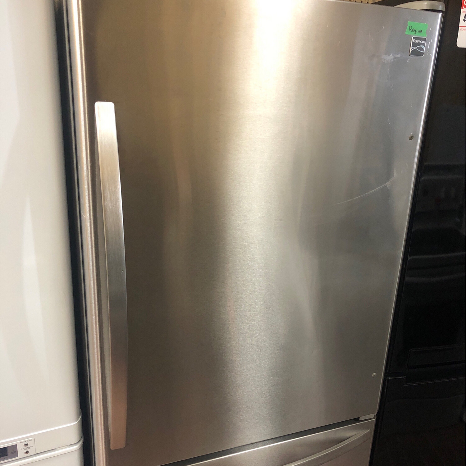 Kenmore bottom freezer Fridge-59669353010