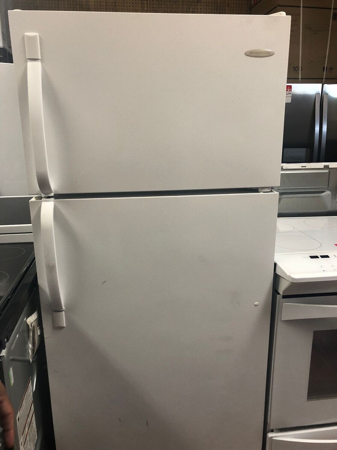 Frigidaire 30" Top Mount 18 Cu. Ft Refrigerator FRT18G4AWA