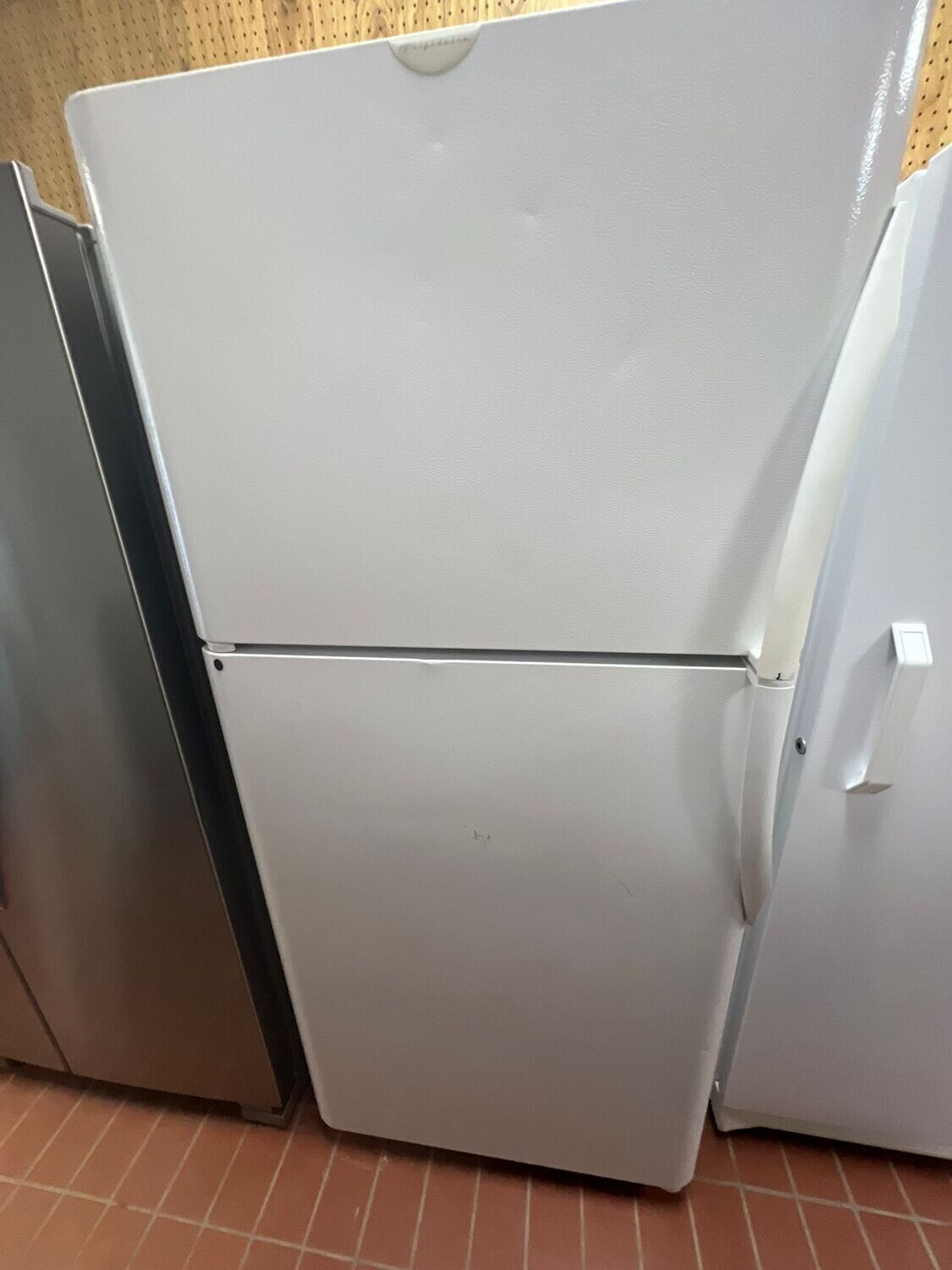 Frigidaire 30" Top Mount Refrigerator
