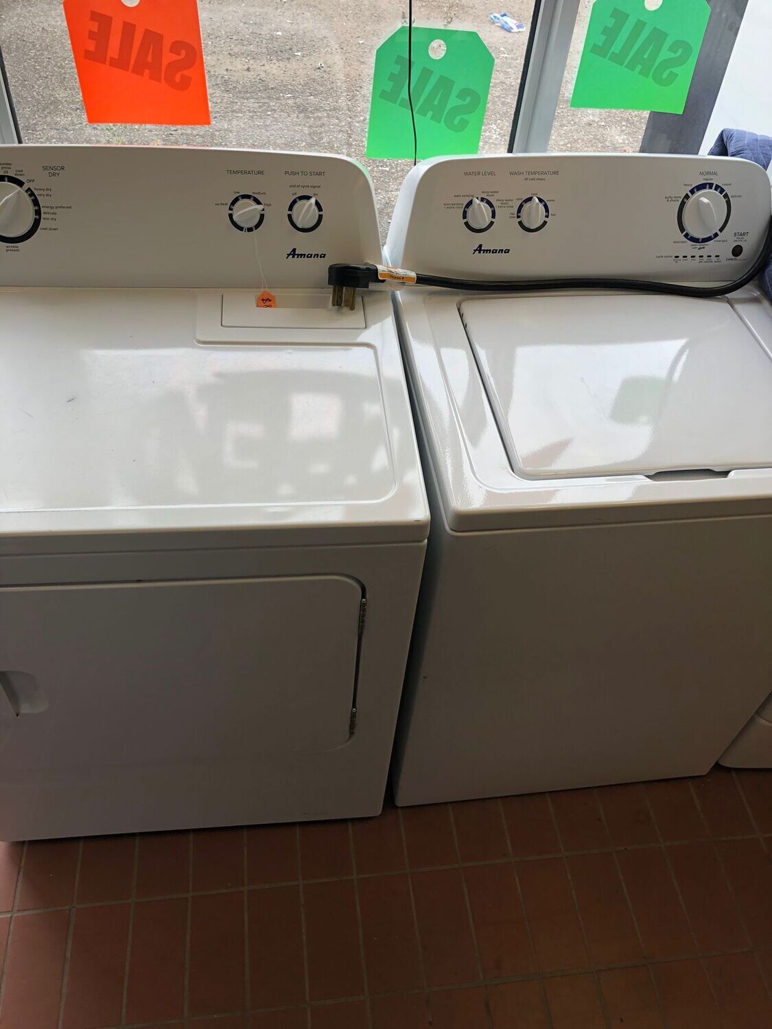 ​Amana Washer/Dryer Set YNED4755EW