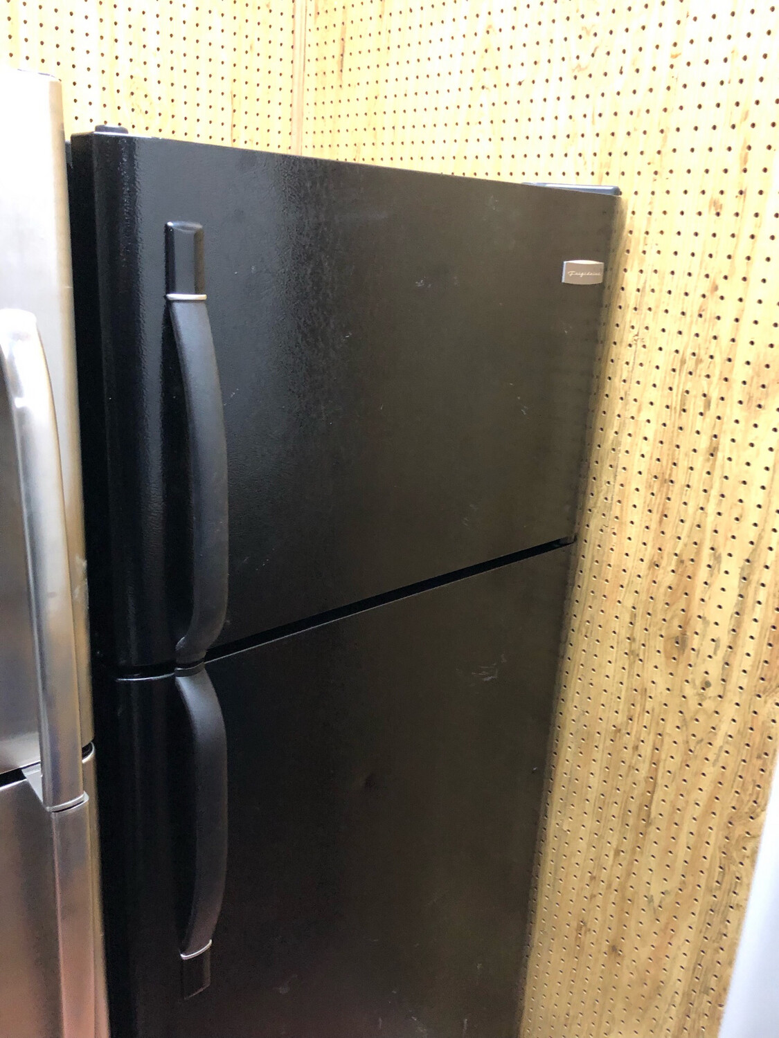Frigidaire 18 Cu. Ft. Top Mount Refrigerator FRT18G6JB018