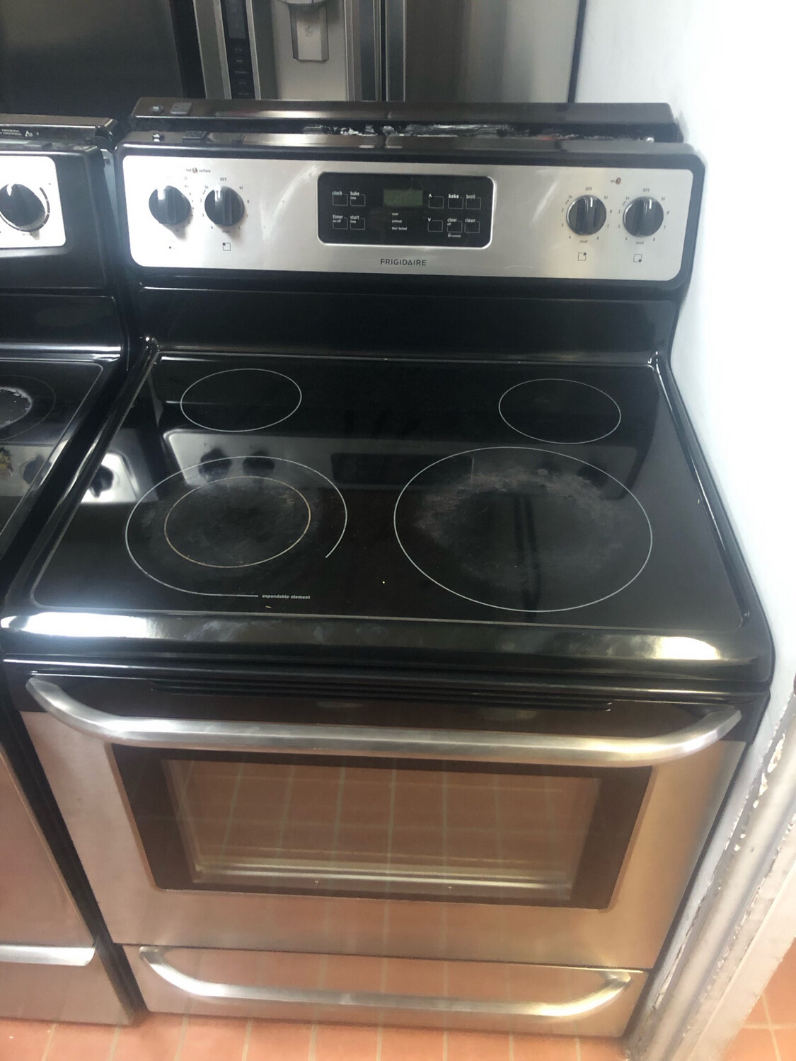 Frigidaire Glass Top Range CFEF3048LSM