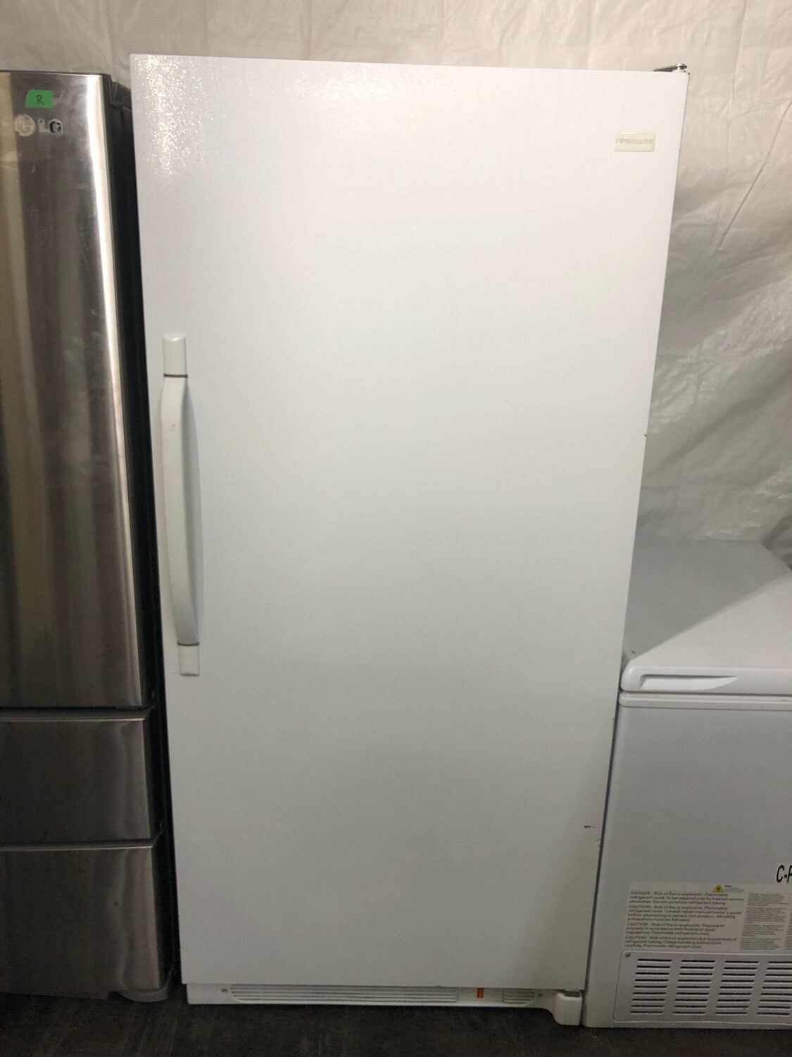 Frigidaire 20.6 Cu. Ft. Freezer 32" FFU21M7HWJ