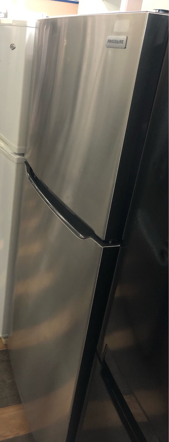 Frigidaire Top Mount Refrigerator