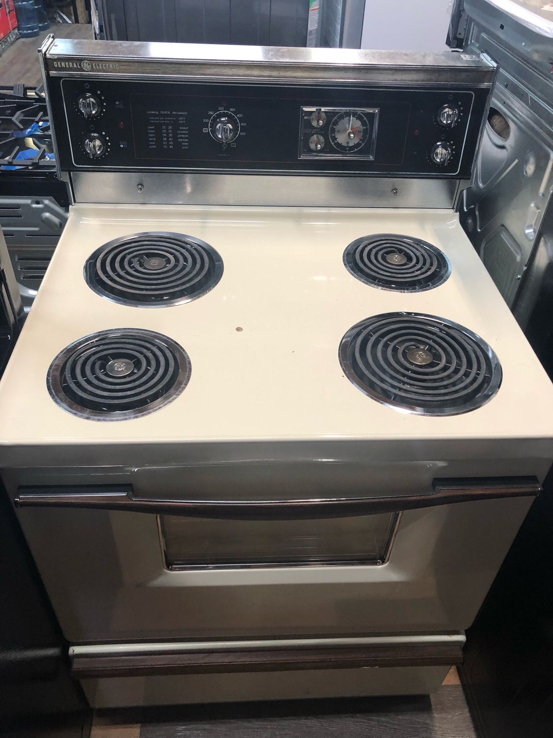 GE Coiled Top Stove