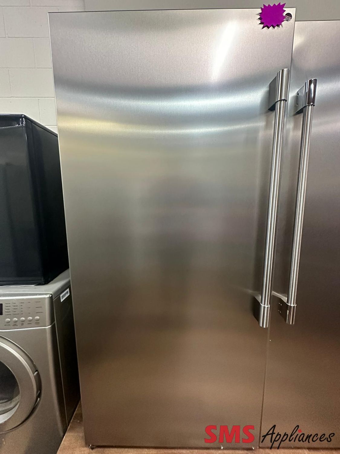 Open Box - Scratch & Dent Frigidaire Freezer 18.6 Cu. Ft. All 33" FPFU19F8WF