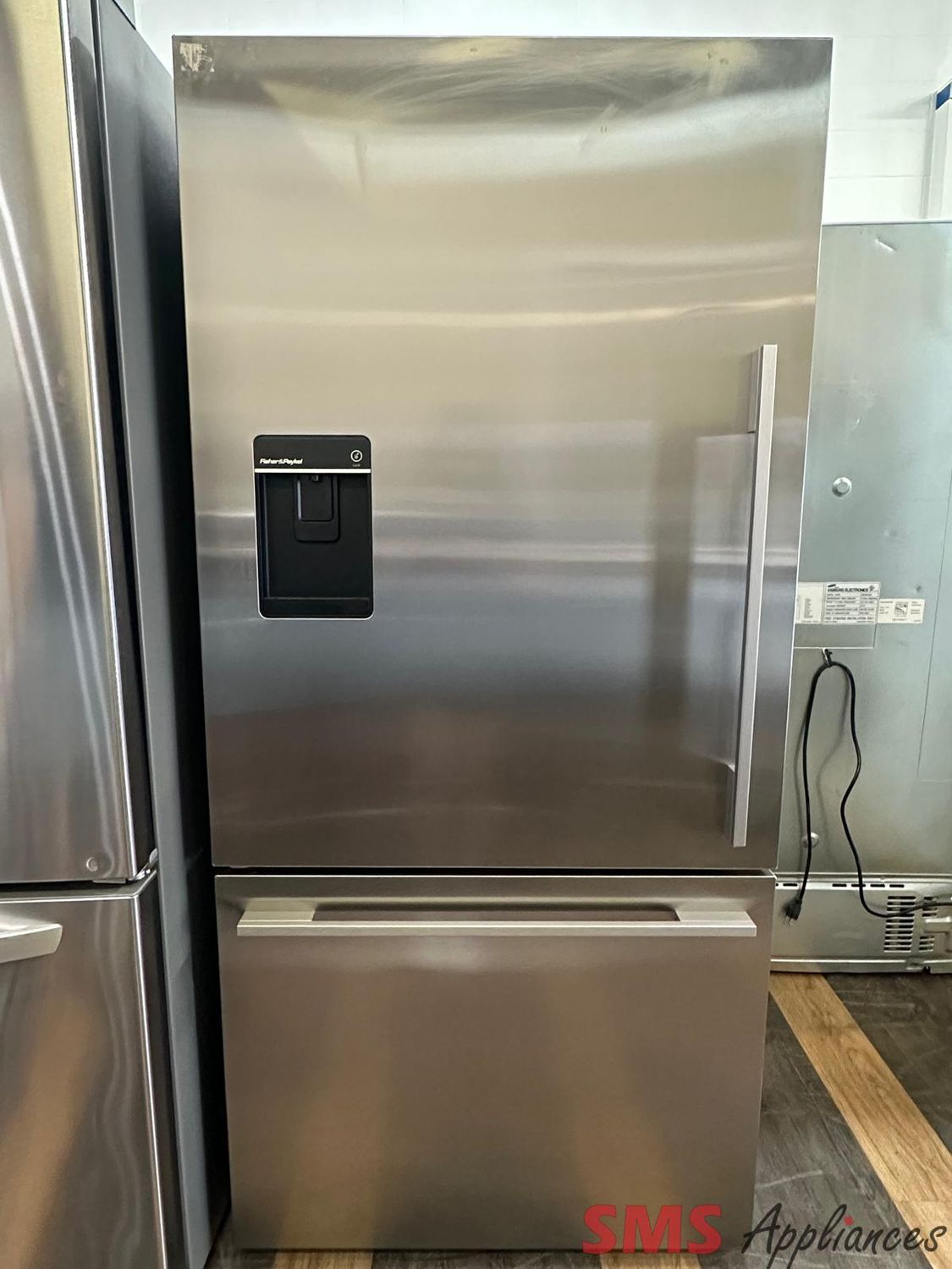 Fisher & Paykel 31" Bottom Mount Fridge