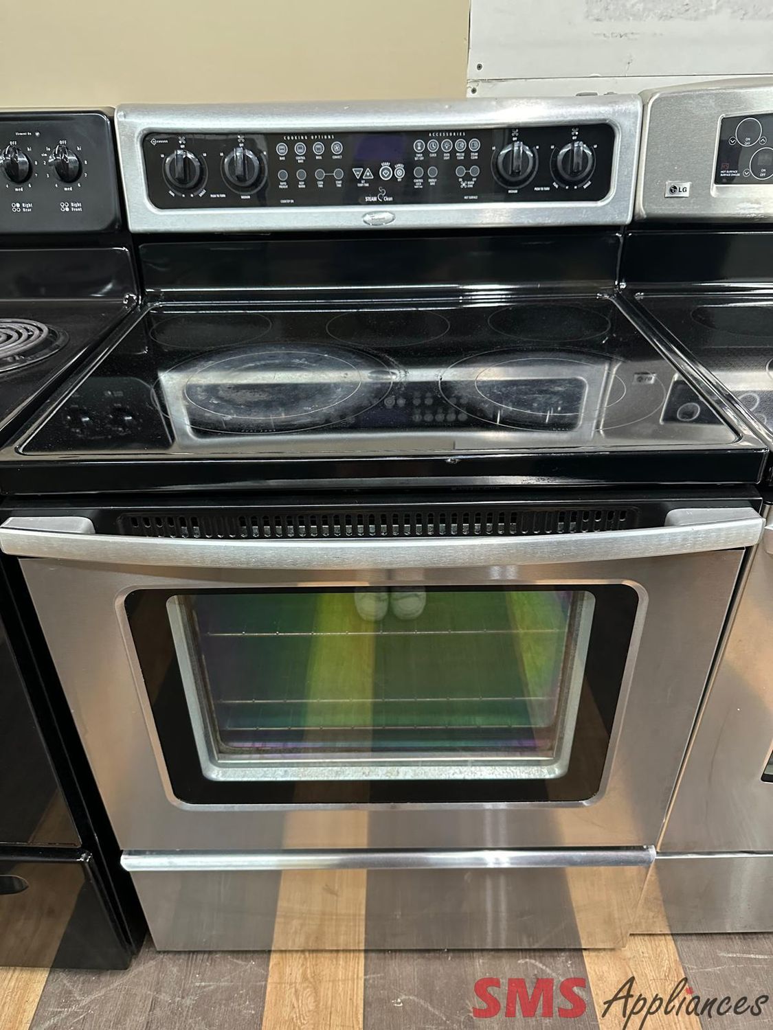 Whirlpool Glass Top Stove GFE461LVS