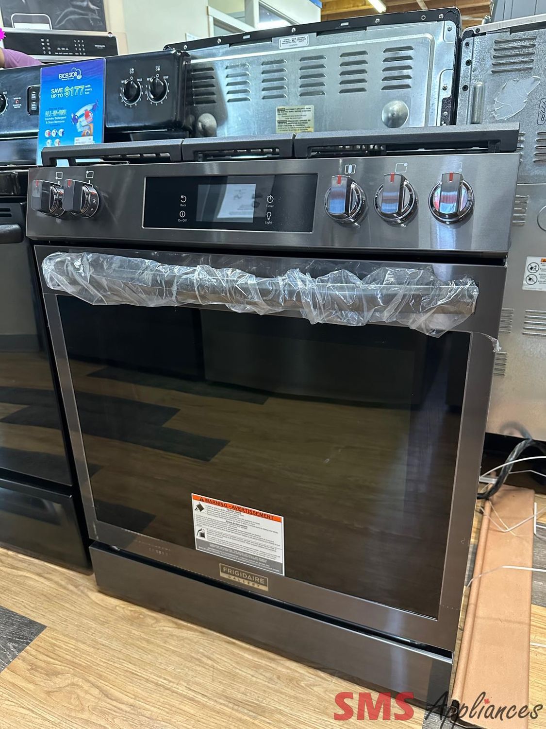 Open Box - Scratch & Dent Frigidaire Gallery  Gas Range GCFG3060BD